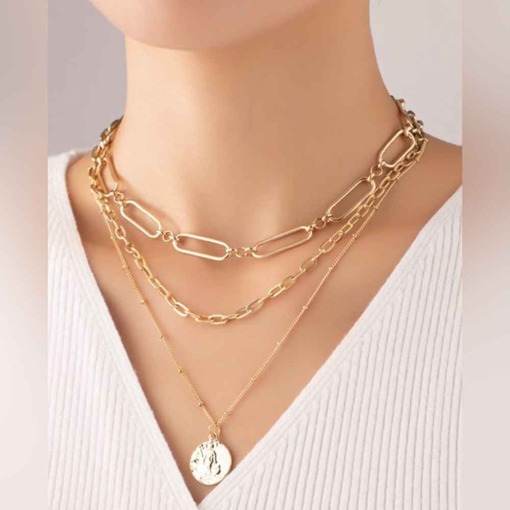 Elegant Gold Chain Triple Necklace with Pendant Set